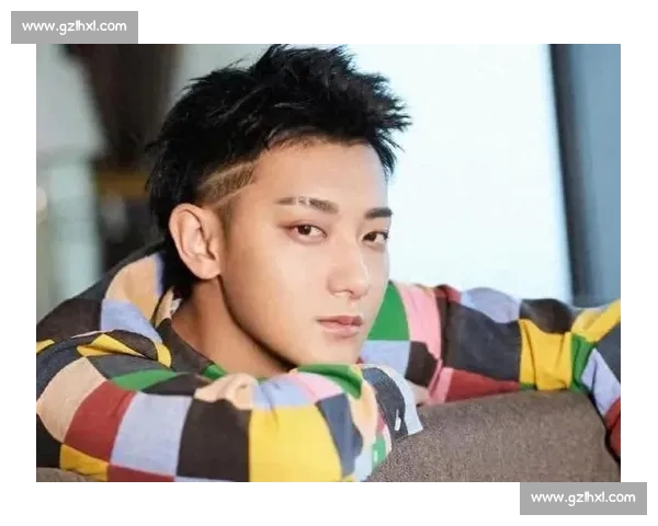 黄子韬开启星探模式:实力爱好者请注意,你的才华已被锁定!